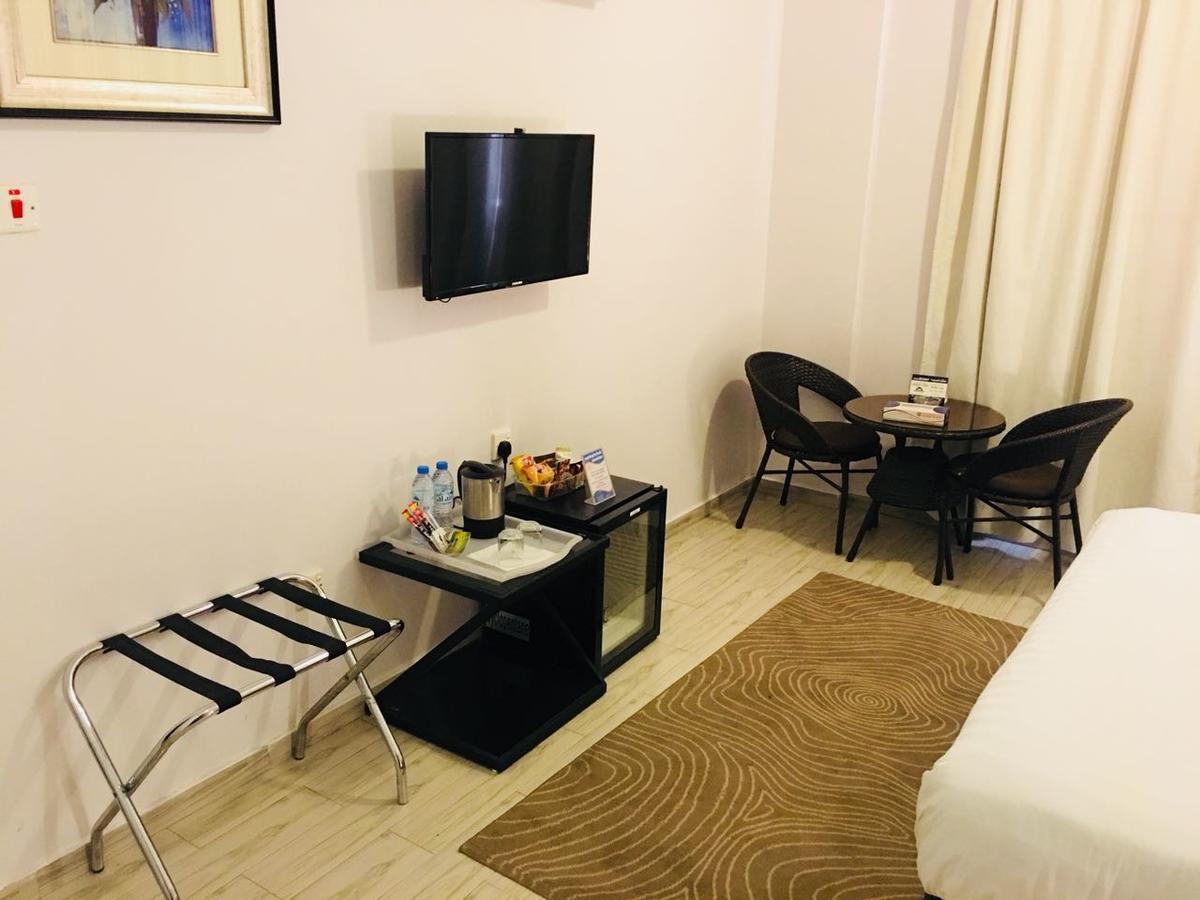 Concord Residence Рас ал Хайм Екстериор снимка